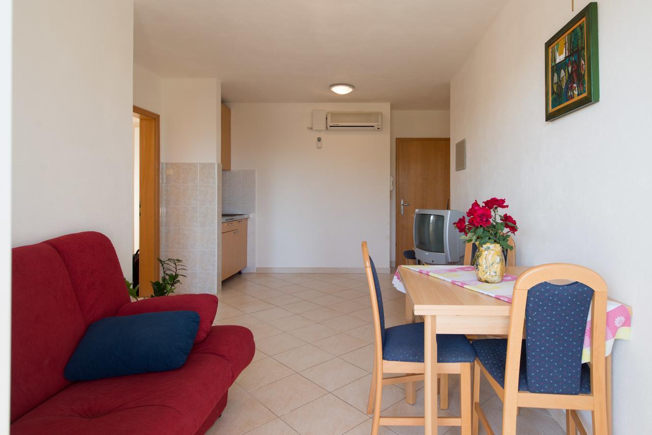 Sun House Apartments Bol Eksteriør billede