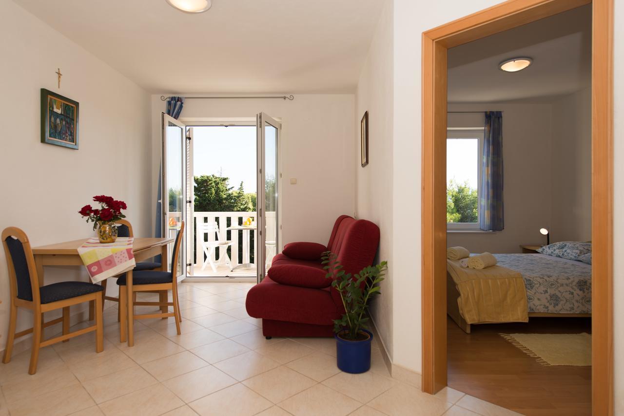 Sun House Apartments Bol Eksteriør billede